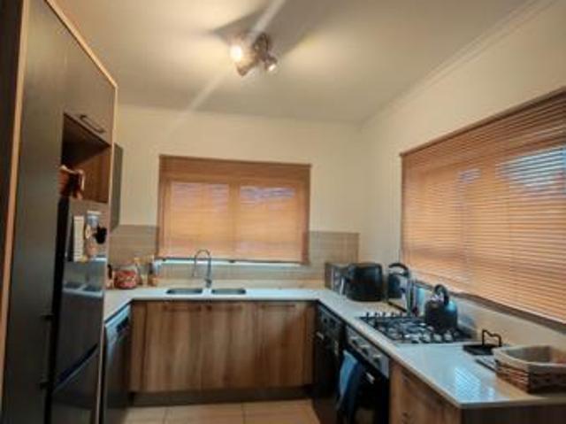 Townhouse for rent in Ekurhuleni, Gauteng