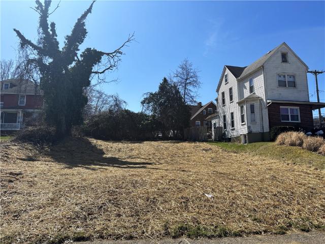 Farm for sale in Coraopolis, Pennsylvania