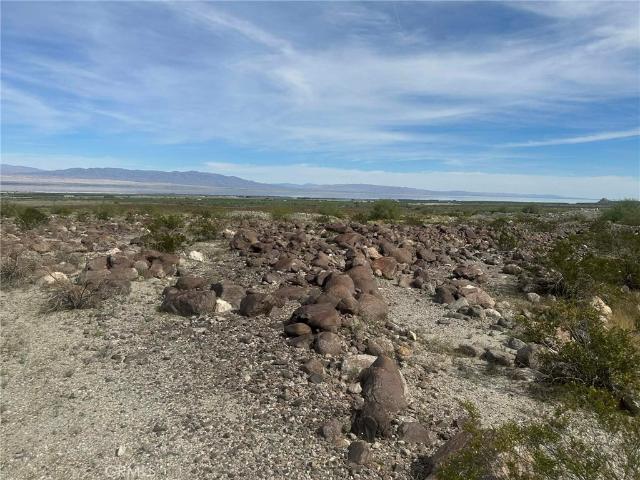 Land for sale in Oasis, California