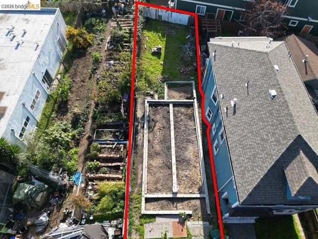 Land for sale in Oakland, California