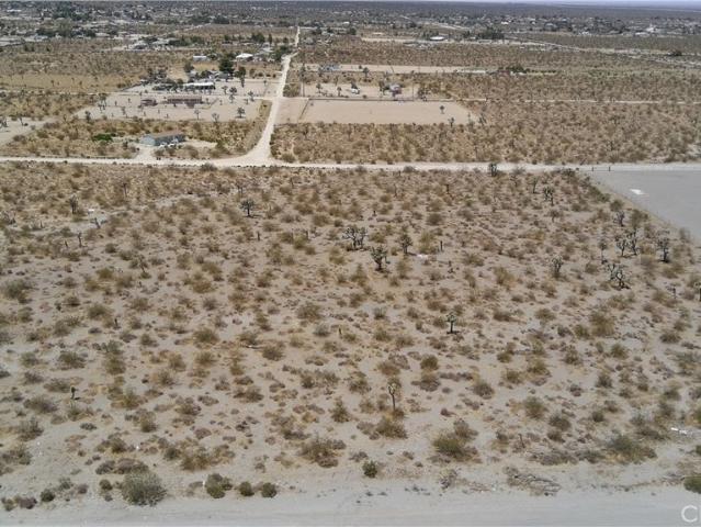 Land for sale in Pinon Hills, California
