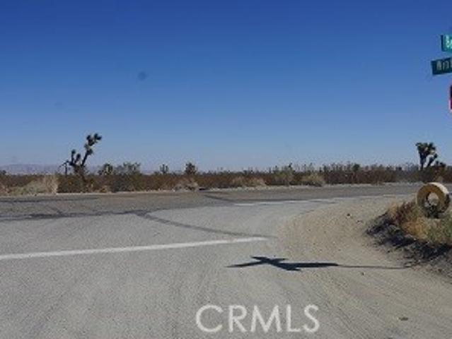 Land for sale in Pinon Hills, California