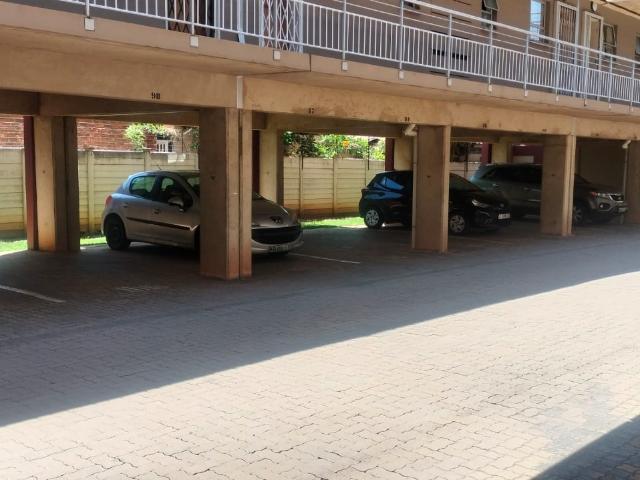 Apartment for sale in Dr Kenneth Kaunda, North West