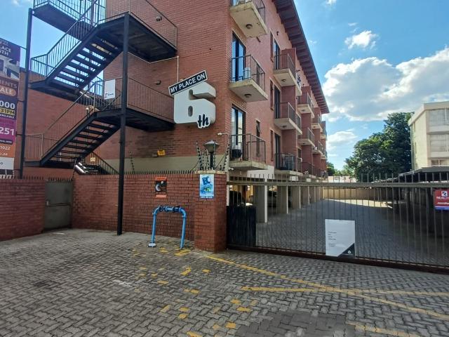 Apartment for sale in Nooitgedacht, Gauteng