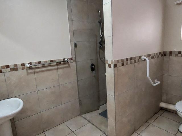 Apartment for rent in Douglasdale, Randburg