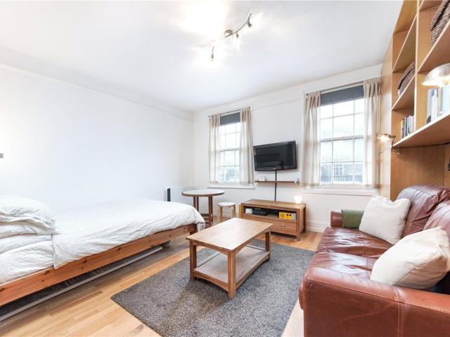 Apartment for rent in Barnsbury, Greater London