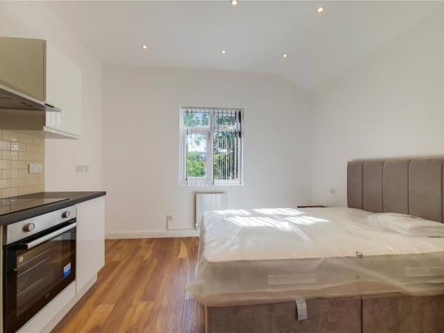 Apartment for rent in Cricklewood, Greater London
