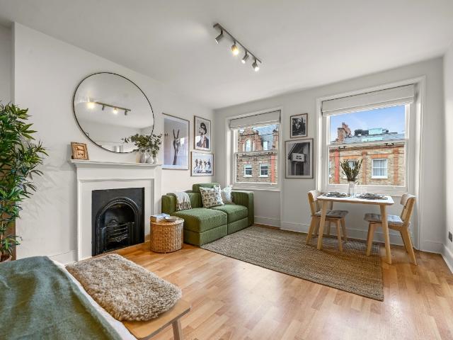 Apartment for rent in Marylebone, Greater London