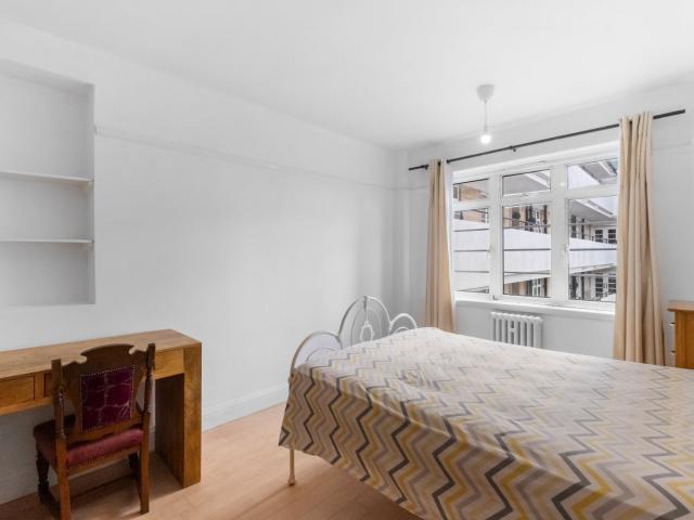 Apartment for rent in Earl's Court, Greater London