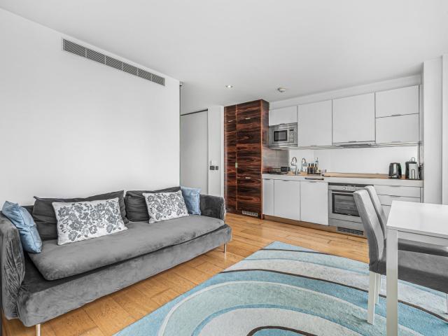 Apartment for rent in Greenwich Peninsula, Greater London