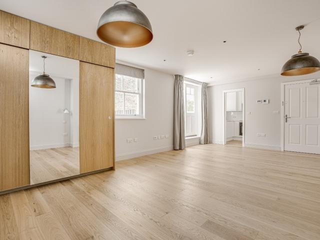 Apartment for rent in Clapham, Greater London