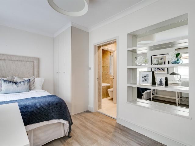 Apartment for rent in Belgravia, Greater London