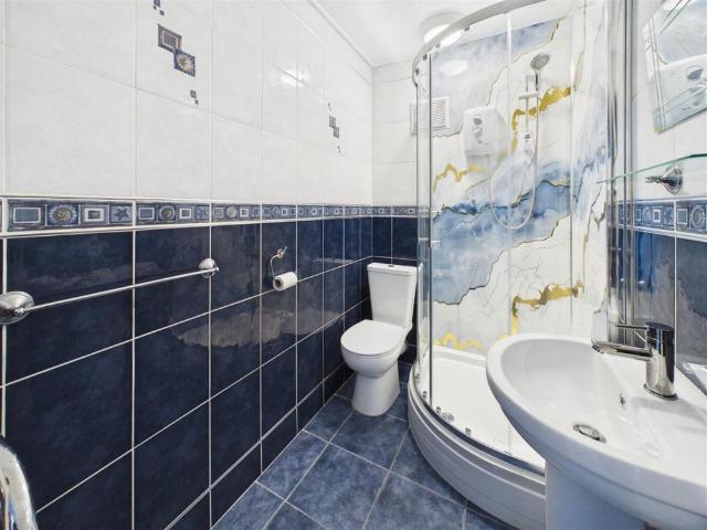 Studio for rent in Haddon, East Midlands