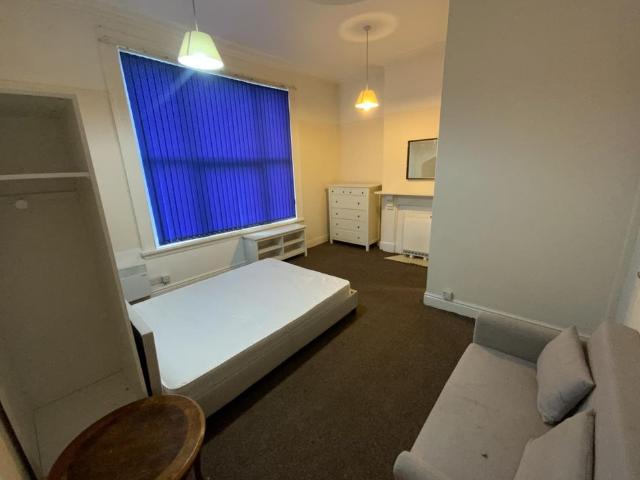 Studio for rent in Olton, Solihull