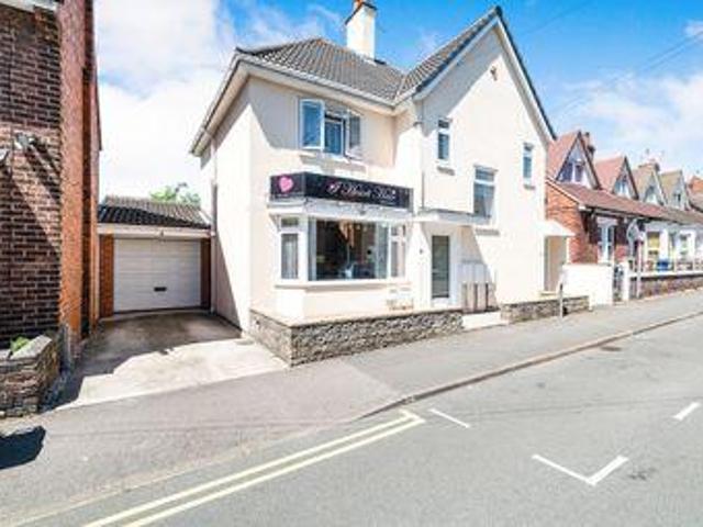 House for sale in Chesterfield, East Midlands