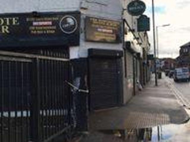 House for rent in Calderstones