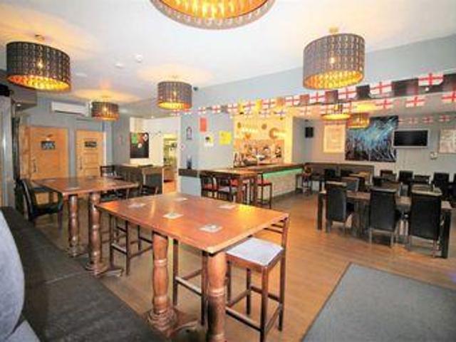 House for sale in Huddersfield, West Yorkshire