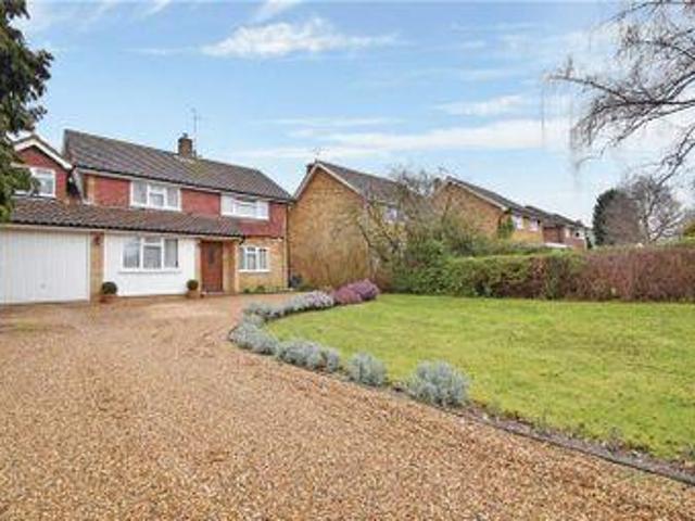 House for sale in The Butts, Kent