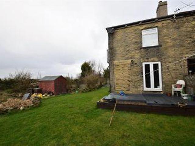 House for sale in Halifax, West Yorkshire
