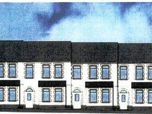 House for sale in Mid Glamorgan, Cymru / Wales