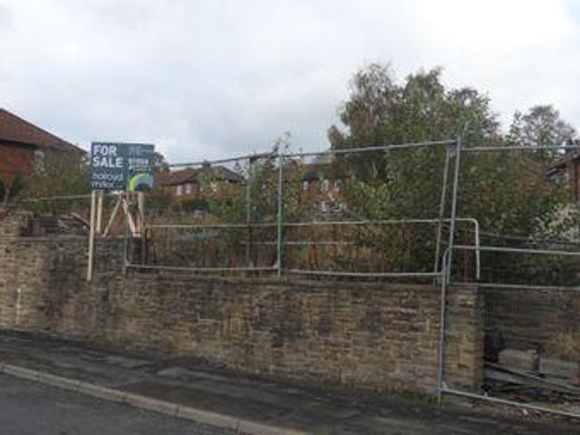House for sale in Dewsbury, West Yorkshire