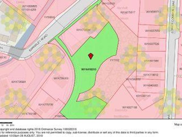 House for sale in Huddersfield, West Yorkshire