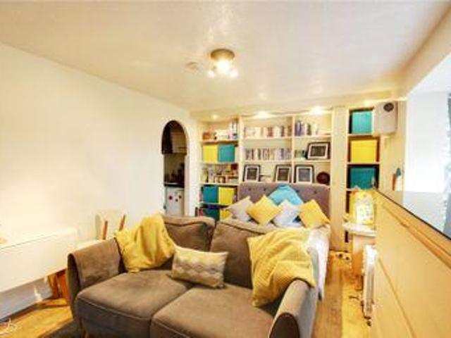 House for rent in Addlestone, Runnymede