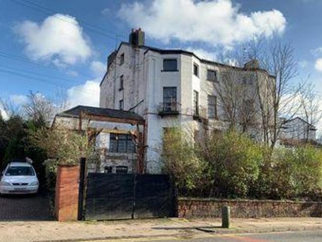 House for sale in Calderstones