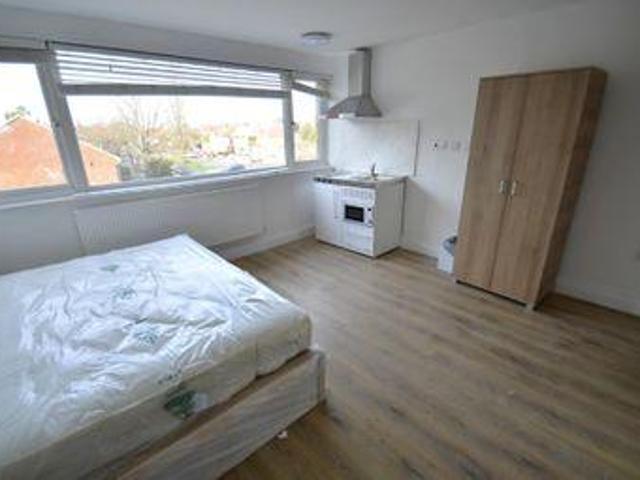 House for rent in Staines, Surrey