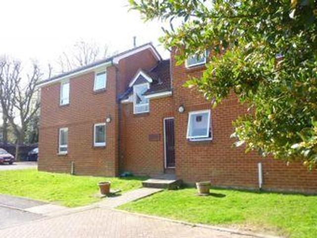 House for rent in Pachesham Park, Surrey