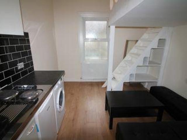 House for rent in Lyons, Greater London