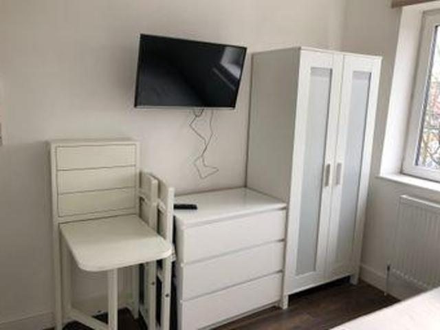 House for rent in Lyons, Greater London