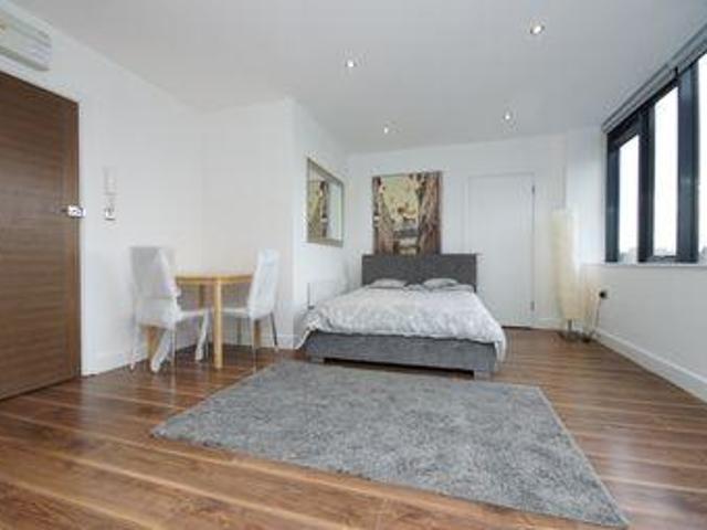 House for rent in London Borough of Harrow, Greater London