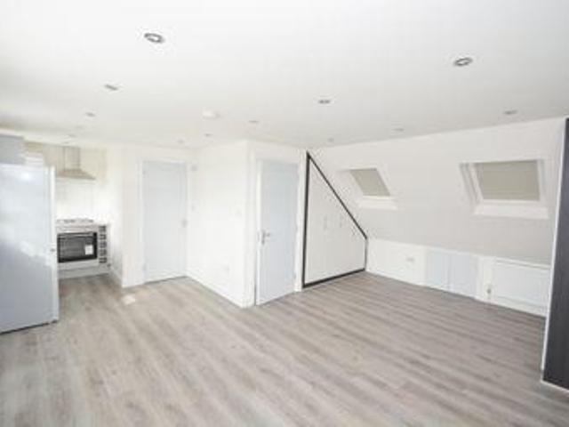 House for rent in Northolt, Greater London