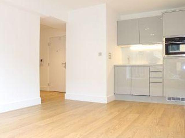 House for rent in Pouchen End, Hertfordshire