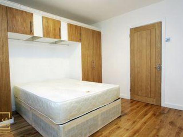 House for rent in Lyons, Greater London