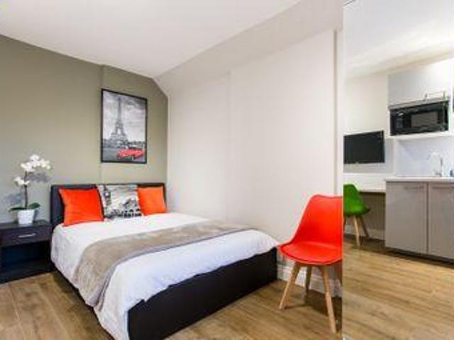 House for rent in Lyons, Greater London