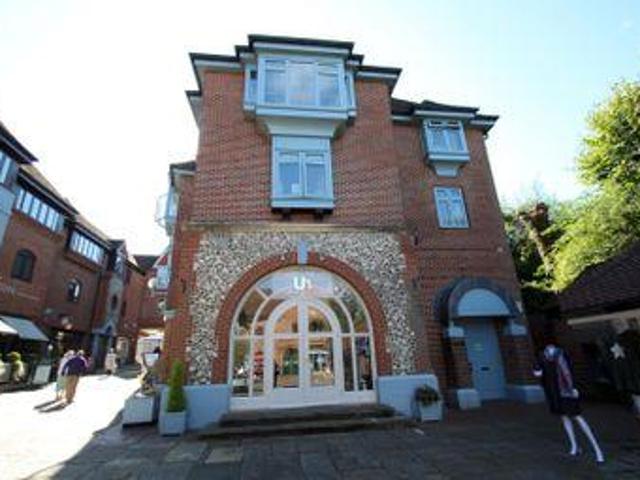 House for rent in Pachesham Park, Surrey