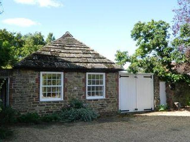 House for rent in Horsham, West Sussex
