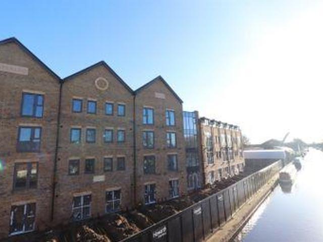House for rent in Uxbridge, Greater London