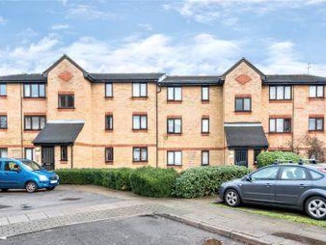 House for sale in Northolt, Greater London
