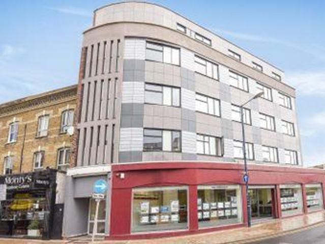 House for sale in Kingston Upon Thames, Greater London