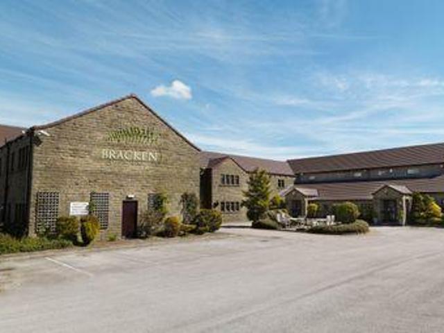 House for sale in Huddersfield, West Yorkshire