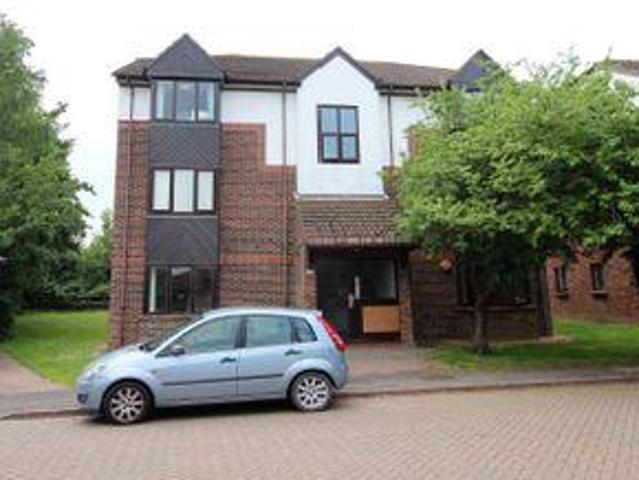 House for sale in Purfleet, Essex