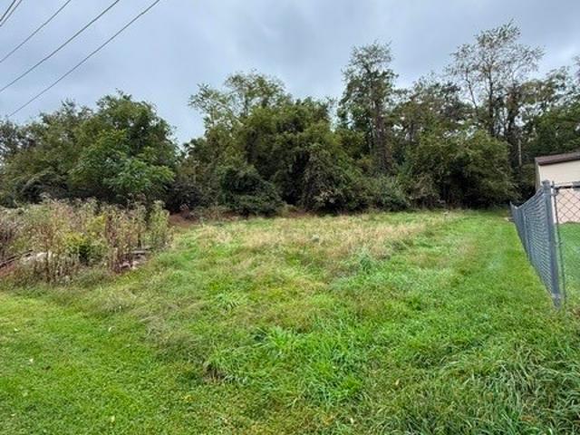 House for sale in Library, South Park Township
