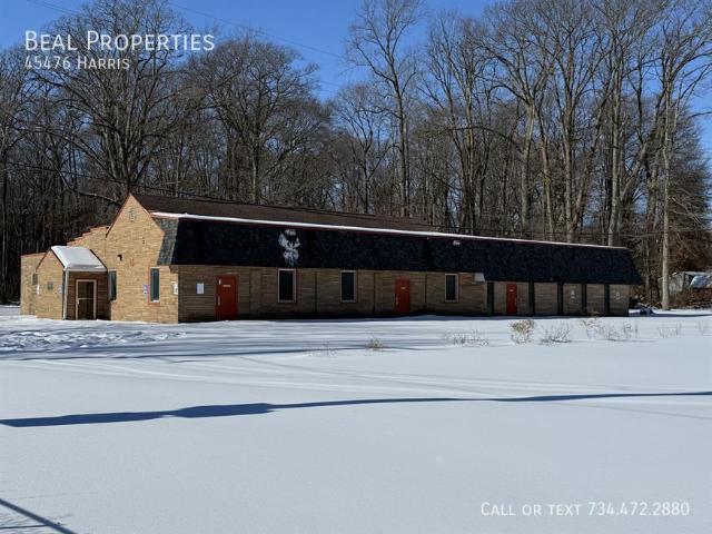 Apartment for rent in New Boston, Michigan