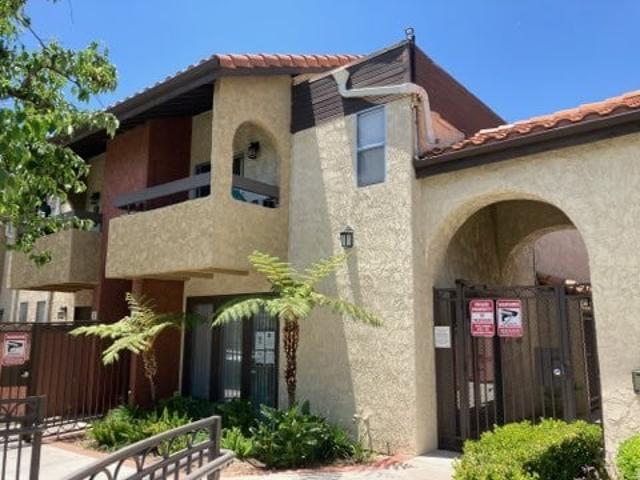 Apartment for rent in Chatsworth Neighborhood Council District, Canoga Park