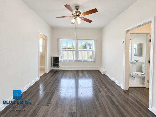 Apartment for rent in Canoga Park, California