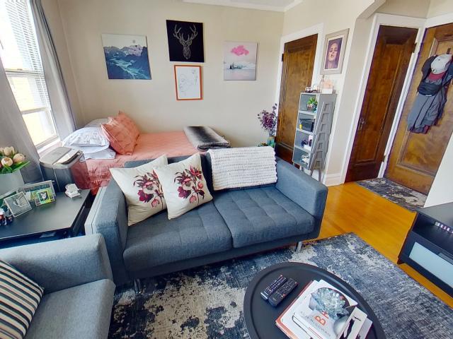 Apartment for rent in Berwyn