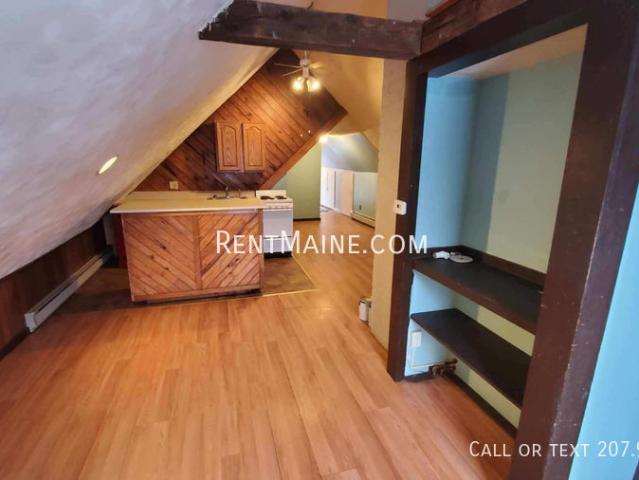 Apartment for rent in Maine